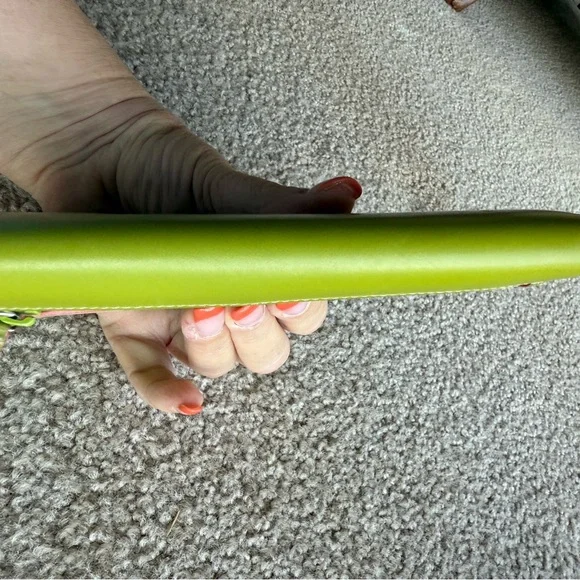 LODIS Vintage EUC Green/Pink Smooth Leather Wallet with Minimalist Design - Picture 2 of 16